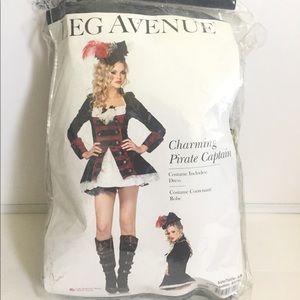 Leg Avenue Sexy Charming Pirate Captain Costume- S